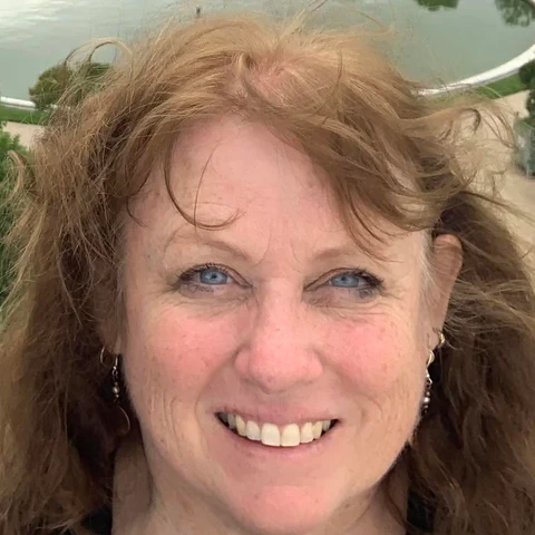 Debra Ariola