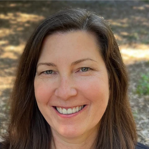 Lea Adams